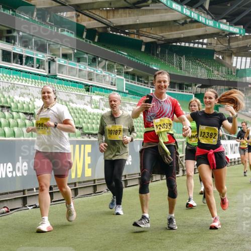 13.09.2026 - 21. swb-Marathon Bremen Michael Burmester http://msf.ph/oto/10472601 13.09.2026 10:37:30 Laufen im Stadion 10090, 10091, 10092, 10150, 10153, 10154, 10160, 10186, 10187, 10190, 10198, 10205, 10237, 10251, 10257, 10272, 10273, 10274, 10275, 10278, 10283, 10291, 10296, 10305, 10315, 10323, 10327, 10331, 10332, 10338, 10370, 10375, 10376, 10382, 10390, 10403, 10411, 10420, 10429, 10432, 10439, 10444, 10465, 10488, 10497, 10500, 10516, 10531, 10560, 10569, 10598, 10607, 10613, 10633, 10647, 10648, 10654, 10659, 10663, 10674, 10802, 10823 meine-sportfotos.de