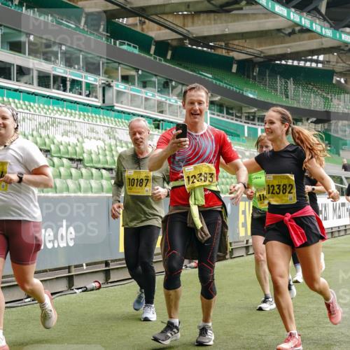 13.09.2026 - 21. swb-Marathon Bremen Michael Burmester http://msf.ph/oto/10472639 13.09.2026 10:37:31 Laufen im Stadion 10090, 10091, 10092, 10150, 10153, 10154, 10160, 10186, 10187, 10190, 10198, 10205, 10237, 10251, 10257, 10272, 10273, 10274, 10275, 10278, 10283, 10291, 10296, 10305, 10315, 10323, 10327, 10331, 10332, 10338, 10370, 10375, 10376, 10382, 10390, 10403, 10411, 10420, 10429, 10432, 10439, 10444, 10465, 10488, 10497, 10500, 10516, 10531, 10560, 10569, 10598, 10607, 10613, 10633, 10647, 10648, 10654, 10659, 10663, 10674, 10802, 10823 meine-sportfotos.de