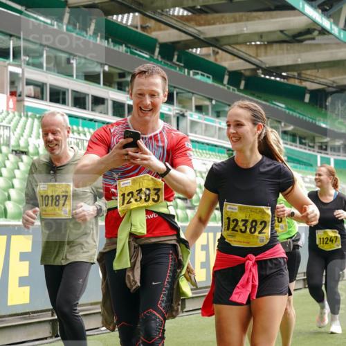 13.09.2026 - 21. swb-Marathon Bremen Michael Burmester http://msf.ph/oto/10472677 13.09.2026 10:37:32 Laufen im Stadion 10090, 10091, 10092, 10150, 10153, 10154, 10160, 10186, 10187, 10190, 10198, 10205, 10237, 10251, 10257, 10272, 10273, 10274, 10275, 10278, 10283, 10291, 10296, 10305, 10315, 10323, 10327, 10331, 10332, 10338, 10370, 10375, 10376, 10382, 10390, 10403, 10411, 10420, 10429, 10432, 10444, 10465, 10488, 10497, 10500, 10516, 10531, 10560, 10569, 10598, 10607, 10613, 10633, 10647, 10648, 10654, 10659, 10663, 10674, 10802, 10823 meine-sportfotos.de