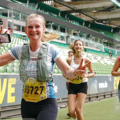 13.09.2026 - 21. swb-Marathon Bremen Michael Burmester http://msf.ph/oto/10472782 13.09.2026 10:37:36 Laufen im Stadion 10090, 10091, 10092, 10150, 10153, 10154, 10160, 10186, 10190, 10198, 10205, 10237, 10251, 10257, 10273, 10274, 10278, 10283, 10291, 10296, 10305, 10315, 10323, 10327, 10331, 10332, 10338, 10370, 10375, 10376, 10382, 10390, 10403, 10411, 10420, 10429, 10432, 10444, 10465, 10488, 10497, 10500, 10516, 10531, 10569, 10598, 10607, 10613, 10633, 10645, 10647, 10648, 10654, 10659, 10663, 10674, 10681, 10695, 10802, 10823 meine-sportfotos.de