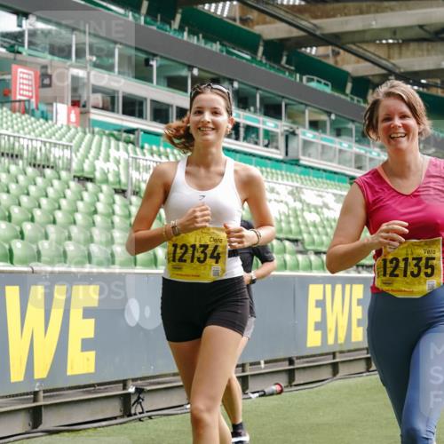 13.09.2026 - 21. swb-Marathon Bremen Michael Burmester http://msf.ph/oto/10472792 13.09.2026 10:37:36 Laufen im Stadion 10090, 10091, 10092, 10150, 10153, 10154, 10160, 10186, 10190, 10198, 10205, 10237, 10251, 10257, 10273, 10274, 10278, 10283, 10291, 10296, 10305, 10315, 10323, 10327, 10331, 10332, 10338, 10370, 10375, 10376, 10382, 10390, 10403, 10411, 10420, 10429, 10432, 10444, 10465, 10488, 10497, 10500, 10516, 10531, 10569, 10598, 10607, 10613, 10633, 10645, 10647, 10648, 10654, 10659, 10663, 10674, 10681, 10695, 10802, 10823 meine-sportfotos.de