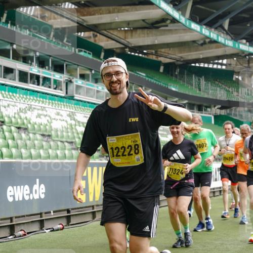 13.09.2026 - 21. swb-Marathon Bremen Michael Burmester http://msf.ph/oto/10472867 13.09.2026 10:37:38 Laufen im Stadion 10090, 10091, 10092, 10150, 10153, 10154, 10160, 10186, 10190, 10198, 10205, 10237, 10251, 10257, 10273, 10274, 10278, 10283, 10296, 10305, 10315, 10323, 10327, 10331, 10332, 10338, 10370, 10375, 10376, 10382, 10390, 10403, 10411, 10420, 10429, 10432, 10444, 10465, 10488, 10497, 10500, 10516, 10531, 10569, 10598, 10607, 10613, 10633, 10645, 10647, 10648, 10654, 10659, 10663, 10674, 10681, 10682, 10695, 10697, 10802, 10823 meine-sportfotos.de
