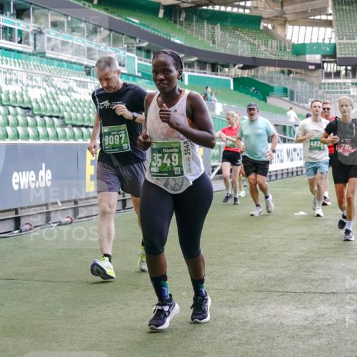 13.09.2026 - 21. swb-Marathon Bremen Michael Burmester http://msf.ph/oto/10472873 13.09.2026 13:15:20 Laufen im Stadion 143, 263, 266, 300, 414, 460, 598, 612, 653, 768, 956, 1008, 1047, 1392, 1408, 1573, 1818, 1819, 1874, 2013, 2024, 2218, 2233, 2235, 2314, 2359, 2385, 2386, 2412, 2466, 2468, 2484, 2494, 2521, 2564, 2667, 2678, 2690, 2691, 2698, 2737, 2760, 2783, 2829, 2838, 2859, 2861, 2865, 2874, 2887, 2958, 2978, 3001, 3075, 3157, 3165, 3185, 3237, 3265, 3331, 3355, 3378, 3382, 3405, 3428, 3486, 3512, 3653, 3661, 3670, 3680, 3829, 4034, 4080, 4306, 703 meine-sportfotos.de