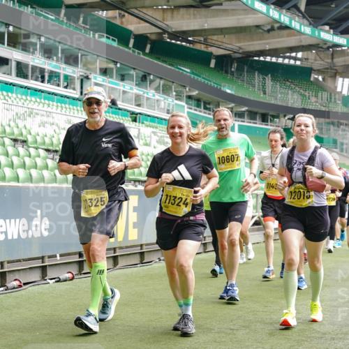 13.09.2026 - 21. swb-Marathon Bremen Michael Burmester http://msf.ph/oto/10472894 13.09.2026 10:37:39 Laufen im Stadion 10090, 10091, 10092, 10150, 10153, 10154, 10160, 10186, 10190, 10198, 10205, 10237, 10251, 10257, 10273, 10274, 10278, 10283, 10296, 10305, 10315, 10323, 10327, 10331, 10332, 10338, 10370, 10375, 10376, 10382, 10390, 10403, 10411, 10420, 10429, 10432, 10444, 10465, 10488, 10497, 10500, 10516, 10531, 10569, 10598, 10607, 10613, 10633, 10645, 10647, 10648, 10654, 10659, 10663, 10674, 10681, 10682, 10695, 10697, 10802, 10823 meine-sportfotos.de