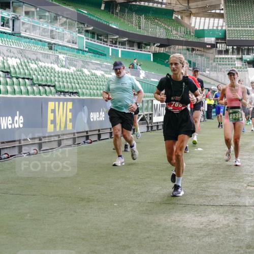 13.09.2026 - 21. swb-Marathon Bremen Michael Burmester http://msf.ph/oto/10472917 13.09.2026 13:15:21 Laufen im Stadion 143, 263, 266, 300, 414, 460, 598, 612, 653, 768, 956, 1008, 1047, 1392, 1408, 1573, 1818, 1819, 1874, 2013, 2024, 2218, 2233, 2235, 2314, 2359, 2385, 2386, 2412, 2466, 2468, 2484, 2494, 2521, 2564, 2664, 2667, 2678, 2690, 2691, 2698, 2737, 2760, 2783, 2829, 2838, 2846, 2859, 2861, 2865, 2874, 2887, 2958, 2978, 3001, 3075, 3133, 3157, 3165, 3185, 3237, 3265, 3331, 3355, 3378, 3382, 3405, 3428, 3486, 3512, 3653, 3661, 3670, 3680, 3829, 4034, 4080, 4306, 703 meine-sportfotos.de