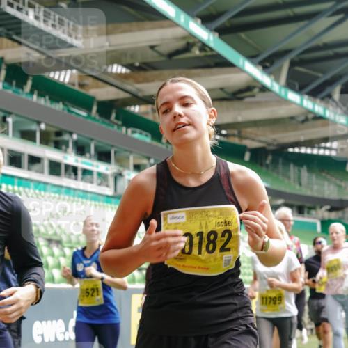 13.09.2026 - 21. swb-Marathon Bremen Michael Burmester http://msf.ph/oto/10473064 13.09.2026 10:37:43 Laufen im Stadion 10090, 10091, 10092, 10150, 10153, 10154, 10160, 10168, 10186, 10190, 10198, 10205, 10237, 10251, 10257, 10273, 10274, 10278, 10283, 10296, 10305, 10315, 10323, 10327, 10331, 10332, 10338, 10370, 10375, 10376, 10390, 10403, 10411, 10429, 10432, 10444, 10465, 10488, 10497, 10500, 10516, 10531, 10569, 10598, 10607, 10613, 10633, 10645, 10647, 10648, 10654, 10659, 10661, 10663, 10674, 10681, 10682, 10695, 10697, 10802, 10823 meine-sportfotos.de