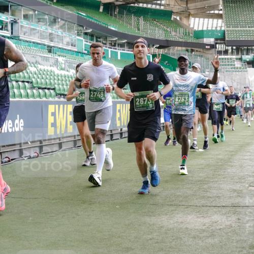 13.09.2026 - 21. swb-Marathon Bremen Michael Burmester http://msf.ph/oto/10473181 13.09.2026 13:15:28 Laufen im Stadion 143, 231, 263, 266, 300, 414, 460, 598, 612, 653, 768, 956, 1008, 1047, 1392, 1408, 1573, 1818, 1819, 1874, 2013, 2024, 2218, 2233, 2235, 2314, 2351, 2359, 2385, 2386, 2466, 2468, 2484, 2494, 2521, 2564, 2579, 2664, 2667, 2678, 2690, 2691, 2698, 2737, 2760, 2783, 2799, 2829, 2838, 2846, 2859, 2861, 2865, 2874, 2887, 2958, 2978, 3001, 3075, 3133, 3157, 3165, 3185, 3237, 3265, 3331, 3355, 3382, 3405, 3428, 3486, 3512, 3653, 3670, 3680, 3829, 4034, 4080, 4306, 703 meine-sportfotos.de