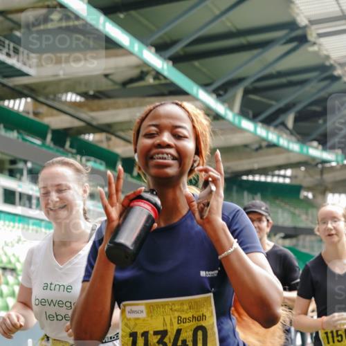 13.09.2026 - 21. swb-Marathon Bremen Michael Burmester http://msf.ph/oto/10473189 13.09.2026 10:37:45 Laufen im Stadion 10090, 10091, 10092, 10150, 10153, 10154, 10168, 10186, 10190, 10198, 10205, 10237, 10257, 10273, 10274, 10278, 10283, 10296, 10305, 10315, 10323, 10327, 10331, 10332, 10338, 10370, 10375, 10376, 10390, 10403, 10411, 10429, 10432, 10444, 10465, 10488, 10497, 10500, 10516, 10526, 10531, 10569, 10598, 10613, 10633, 10645, 10647, 10648, 10654, 10659, 10661, 10663, 10674, 10681, 10682, 10695, 10697, 10802, 10823 meine-sportfotos.de