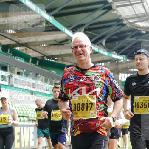 13.09.2026 - 21. swb-Marathon Bremen Michael Burmester http://msf.ph/oto/10473256 13.09.2026 10:37:47 Laufen im Stadion 10090, 10091, 10092, 10150, 10153, 10154, 10168, 10186, 10188, 10190, 10198, 10205, 10237, 10257, 10273, 10274, 10278, 10283, 10296, 10305, 10315, 10323, 10327, 10331, 10332, 10338, 10370, 10375, 10376, 10390, 10403, 10411, 10429, 10432, 10444, 10465, 10488, 10497, 10500, 10516, 10526, 10531, 10569, 10598, 10613, 10633, 10645, 10647, 10648, 10654, 10659, 10661, 10663, 10674, 10681, 10682, 10695, 10697, 10802, 10823 meine-sportfotos.de