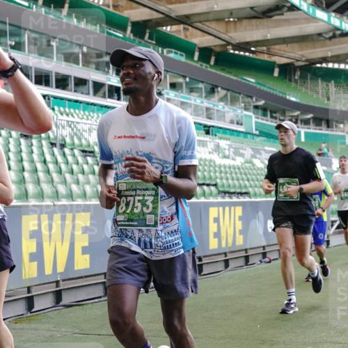 13.09.2026 - 21. swb-Marathon Bremen Michael Burmester http://msf.ph/oto/10473262 13.09.2026 13:15:30 Laufen im Stadion 143, 231, 263, 266, 300, 414, 598, 612, 653, 768, 956, 1008, 1047, 1185, 1392, 1408, 1573, 1818, 1819, 1874, 2013, 2024, 2218, 2233, 2235, 2314, 2351, 2359, 2385, 2386, 2466, 2468, 2484, 2494, 2564, 2579, 2664, 2667, 2678, 2690, 2691, 2698, 2737, 2760, 2783, 2799, 2829, 2838, 2846, 2859, 2861, 2865, 2874, 2887, 2958, 2978, 3001, 3075, 3133, 3157, 3165, 3185, 3237, 3265, 3331, 3355, 3382, 3405, 3428, 3486, 3512, 3653, 3670, 3680, 3829, 4034, 4080, 4306, 703 meine-sportfotos.de