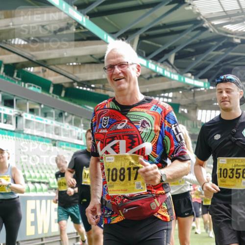 13.09.2026 - 21. swb-Marathon Bremen Michael Burmester http://msf.ph/oto/10473267 13.09.2026 10:37:47 Laufen im Stadion 10090, 10091, 10092, 10150, 10153, 10154, 10168, 10186, 10188, 10190, 10198, 10205, 10237, 10257, 10273, 10274, 10278, 10283, 10296, 10305, 10315, 10323, 10327, 10331, 10332, 10338, 10370, 10375, 10376, 10390, 10403, 10411, 10429, 10432, 10444, 10465, 10488, 10497, 10500, 10516, 10526, 10531, 10569, 10598, 10613, 10633, 10645, 10647, 10648, 10654, 10659, 10661, 10663, 10674, 10681, 10682, 10695, 10697, 10802, 10823 meine-sportfotos.de
