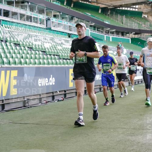 13.09.2026 - 21. swb-Marathon Bremen Michael Burmester http://msf.ph/oto/10473272 13.09.2026 13:15:31 Laufen im Stadion 143, 231, 263, 266, 300, 414, 598, 612, 653, 768, 956, 1008, 1047, 1185, 1392, 1573, 1818, 1819, 1874, 2013, 2024, 2218, 2233, 2235, 2314, 2351, 2359, 2385, 2386, 2466, 2468, 2484, 2494, 2564, 2579, 2664, 2667, 2678, 2690, 2691, 2698, 2737, 2760, 2783, 2799, 2829, 2838, 2846, 2859, 2861, 2865, 2874, 2887, 2958, 2978, 3001, 3075, 3133, 3157, 3165, 3185, 3237, 3265, 3331, 3355, 3382, 3387, 3405, 3428, 3486, 3512, 3670, 3680, 3829, 4034, 4080, 4306, 703 meine-sportfotos.de