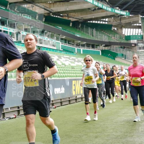 13.09.2026 - 21. swb-Marathon Bremen Michael Burmester http://msf.ph/oto/10473461 13.09.2026 10:37:54 Laufen im Stadion 10090, 10091, 10092, 10150, 10153, 10154, 10168, 10186, 10188, 10190, 10198, 10205, 10237, 10257, 10259, 10260, 10273, 10274, 10283, 10296, 10305, 10315, 10323, 10327, 10331, 10332, 10370, 10375, 10376, 10390, 10429, 10432, 10444, 10465, 10488, 10497, 10500, 10516, 10526, 10598, 10613, 10633, 10645, 10647, 10648, 10654, 10659, 10661, 10663, 10674, 10681, 10682, 10695, 10697, 10802, 10823 meine-sportfotos.de