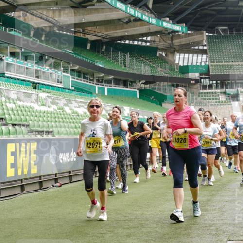 13.09.2026 - 21. swb-Marathon Bremen Michael Burmester http://msf.ph/oto/10473481 13.09.2026 10:37:55 Laufen im Stadion 10090, 10091, 10092, 10150, 10153, 10154, 10168, 10186, 10188, 10190, 10198, 10205, 10237, 10257, 10259, 10260, 10273, 10274, 10283, 10296, 10305, 10315, 10323, 10327, 10331, 10332, 10370, 10375, 10376, 10390, 10429, 10432, 10444, 10465, 10488, 10497, 10500, 10516, 10526, 10598, 10613, 10633, 10645, 10647, 10648, 10654, 10659, 10661, 10663, 10674, 10681, 10682, 10695, 10697, 10802, 10823 meine-sportfotos.de