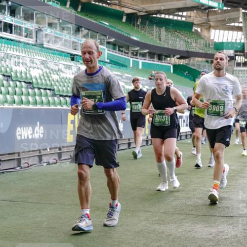 13.09.2026 - 21. swb-Marathon Bremen Michael Burmester http://msf.ph/oto/10473488 13.09.2026 13:15:38 Laufen im Stadion 143, 231, 263, 266, 300, 414, 598, 612, 653, 768, 956, 1008, 1047, 1185, 1312, 1465, 1818, 1819, 1874, 2013, 2218, 2235, 2314, 2351, 2359, 2385, 2386, 2466, 2468, 2484, 2494, 2579, 2664, 2667, 2678, 2690, 2691, 2698, 2737, 2760, 2783, 2799, 2829, 2838, 2846, 2859, 2861, 2865, 2874, 2887, 2958, 2974, 2978, 3001, 3075, 3133, 3157, 3165, 3185, 3237, 3265, 3331, 3355, 3382, 3387, 3428, 3486, 3512, 3670, 3680, 3829, 4034, 4080, 4306, 703 meine-sportfotos.de