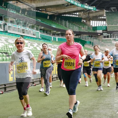 13.09.2026 - 21. swb-Marathon Bremen Michael Burmester http://msf.ph/oto/10473536 13.09.2026 10:37:56 Laufen im Stadion 10090, 10091, 10092, 10150, 10153, 10154, 10168, 10186, 10188, 10190, 10198, 10205, 10237, 10257, 10259, 10260, 10273, 10274, 10283, 10296, 10305, 10315, 10323, 10327, 10331, 10332, 10370, 10375, 10376, 10390, 10429, 10432, 10444, 10465, 10488, 10497, 10500, 10516, 10526, 10598, 10613, 10633, 10645, 10647, 10648, 10654, 10659, 10661, 10663, 10674, 10681, 10682, 10695, 10697, 10802, 10823 meine-sportfotos.de