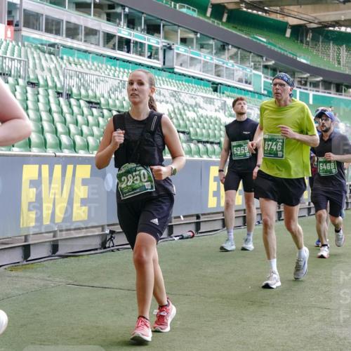 13.09.2026 - 21. swb-Marathon Bremen Michael Burmester http://msf.ph/oto/10473606 13.09.2026 13:15:40 Laufen im Stadion 143, 231, 263, 266, 300, 414, 598, 612, 653, 768, 956, 1008, 1047, 1185, 1312, 1465, 1818, 1819, 1874, 2013, 2218, 2235, 2314, 2351, 2359, 2385, 2386, 2466, 2468, 2484, 2494, 2579, 2664, 2667, 2678, 2690, 2691, 2698, 2737, 2760, 2778, 2783, 2799, 2829, 2838, 2846, 2859, 2861, 2865, 2874, 2887, 2958, 2974, 2978, 3001, 3075, 3133, 3157, 3165, 3185, 3237, 3265, 3331, 3355, 3382, 3387, 3486, 3512, 3670, 3680, 3829, 4034, 4080, 4306, 703 meine-sportfotos.de