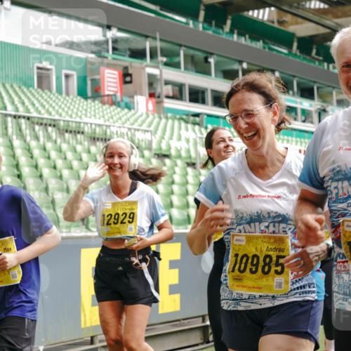 13.09.2026 - 21. swb-Marathon Bremen Michael Burmester http://msf.ph/oto/10473704 13.09.2026 10:38:00 Laufen im Stadion 10090, 10091, 10092, 10150, 10153, 10154, 10168, 10186, 10188, 10190, 10198, 10205, 10237, 10257, 10259, 10260, 10273, 10274, 10283, 10296, 10305, 10315, 10323, 10327, 10331, 10332, 10370, 10375, 10376, 10390, 10429, 10432, 10444, 10465, 10488, 10497, 10500, 10516, 10526, 10598, 10613, 10633, 10645, 10647, 10648, 10654, 10659, 10661, 10663, 10674, 10681, 10682, 10695, 10697, 10802, 10823 meine-sportfotos.de