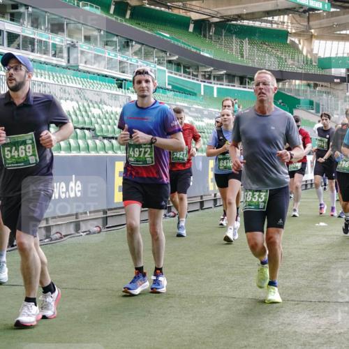 13.09.2026 - 21. swb-Marathon Bremen Michael Burmester http://msf.ph/oto/10473726 13.09.2026 13:15:43 Laufen im Stadion 143, 231, 263, 266, 300, 414, 598, 612, 653, 956, 1008, 1047, 1185, 1312, 1465, 1539, 1818, 1819, 1874, 2013, 2218, 2235, 2314, 2351, 2359, 2363, 2385, 2386, 2466, 2468, 2484, 2494, 2579, 2664, 2667, 2678, 2690, 2691, 2698, 2737, 2760, 2778, 2783, 2799, 2838, 2846, 2859, 2861, 2865, 2874, 2958, 2974, 2978, 3001, 3075, 3133, 3157, 3165, 3185, 3237, 3265, 3331, 3355, 3382, 3387, 3486, 3512, 3670, 3680, 3829, 4034, 4080, 4306, 703 meine-sportfotos.de