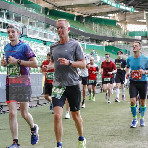 13.09.2026 - 21. swb-Marathon Bremen Michael Burmester http://msf.ph/oto/10473781 13.09.2026 13:15:44 Laufen im Stadion 143, 153, 231, 263, 266, 300, 414, 598, 612, 653, 1008, 1047, 1185, 1312, 1465, 1539, 1818, 1819, 1874, 2013, 2218, 2235, 2314, 2351, 2359, 2363, 2385, 2386, 2466, 2468, 2484, 2494, 2579, 2664, 2667, 2678, 2690, 2691, 2698, 2737, 2760, 2778, 2783, 2799, 2838, 2846, 2859, 2861, 2865, 2874, 2958, 2974, 2978, 3001, 3075, 3133, 3157, 3165, 3185, 3237, 3265, 3331, 3355, 3382, 3387, 3486, 3512, 3670, 3680, 3829, 4034, 4080, 4306, 703 meine-sportfotos.de