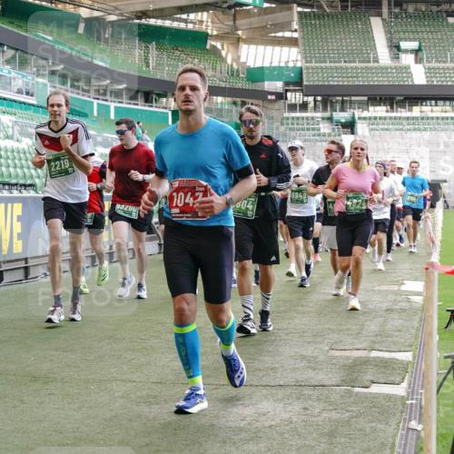 13.09.2026 - 21. swb-Marathon Bremen Michael Burmester http://msf.ph/oto/10473803 13.09.2026 13:15:45 Laufen im Stadion 143, 153, 231, 263, 266, 300, 414, 598, 612, 653, 1008, 1047, 1185, 1312, 1465, 1539, 1818, 1819, 1874, 2013, 2218, 2235, 2314, 2351, 2359, 2363, 2385, 2386, 2466, 2468, 2484, 2494, 2579, 2664, 2667, 2678, 2690, 2691, 2698, 2737, 2760, 2778, 2783, 2799, 2838, 2846, 2859, 2861, 2865, 2874, 2958, 2974, 2978, 3001, 3075, 3133, 3157, 3165, 3185, 3237, 3265, 3331, 3355, 3382, 3387, 3486, 3512, 3670, 3680, 3829, 4034, 4080, 4306, 703 meine-sportfotos.de