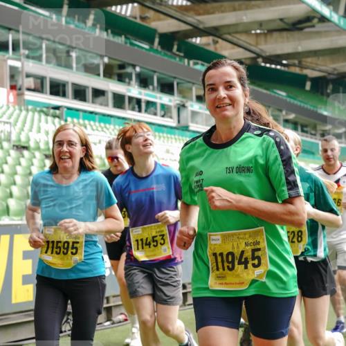 13.09.2026 - 21. swb-Marathon Bremen Michael Burmester http://msf.ph/oto/10473862 13.09.2026 10:38:05 Laufen im Stadion 10090, 10091, 10092, 10150, 10153, 10154, 10168, 10186, 10188, 10190, 10198, 10205, 10237, 10257, 10259, 10260, 10273, 10274, 10283, 10296, 10305, 10315, 10323, 10327, 10331, 10332, 10370, 10375, 10376, 10432, 10444, 10465, 10488, 10497, 10500, 10516, 10526, 10598, 10613, 10633, 10645, 10647, 10648, 10654, 10659, 10661, 10663, 10674, 10681, 10682, 10695, 10697, 10802, 10823 meine-sportfotos.de