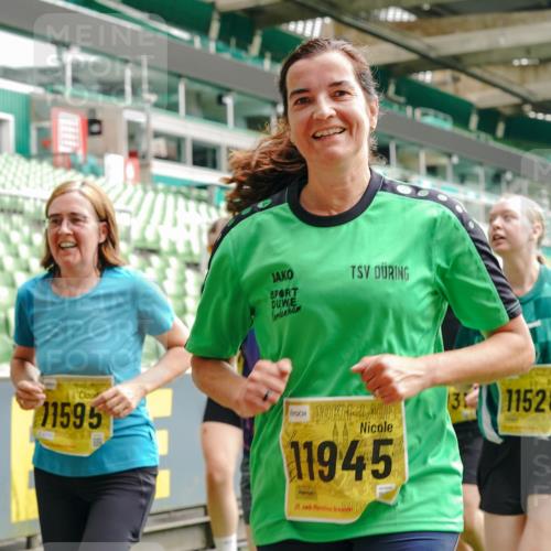 13.09.2026 - 21. swb-Marathon Bremen Michael Burmester http://msf.ph/oto/10473898 13.09.2026 10:38:05 Laufen im Stadion 10090, 10091, 10092, 10150, 10153, 10154, 10168, 10186, 10188, 10190, 10198, 10205, 10237, 10257, 10259, 10260, 10273, 10274, 10283, 10296, 10305, 10315, 10323, 10327, 10331, 10332, 10370, 10375, 10376, 10432, 10444, 10465, 10488, 10497, 10500, 10516, 10526, 10598, 10613, 10633, 10645, 10647, 10648, 10654, 10659, 10661, 10663, 10674, 10681, 10682, 10695, 10697, 10802, 10823 meine-sportfotos.de