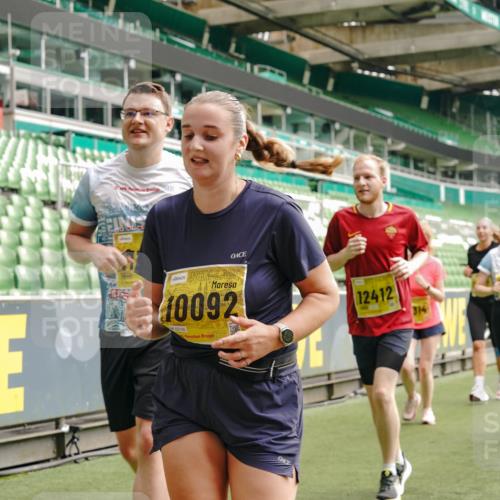 13.09.2026 - 21. swb-Marathon Bremen Michael Burmester http://msf.ph/oto/10473952 13.09.2026 10:38:08 Laufen im Stadion 10090, 10091, 10092, 10150, 10153, 10154, 10168, 10186, 10188, 10190, 10198, 10205, 10237, 10259, 10260, 10273, 10274, 10283, 10296, 10305, 10315, 10323, 10327, 10331, 10332, 10370, 10375, 10376, 10432, 10444, 10465, 10488, 10497, 10500, 10516, 10526, 10598, 10613, 10630, 10633, 10645, 10647, 10648, 10654, 10659, 10661, 10663, 10674, 10681, 10682, 10695, 10697, 10802, 10823 meine-sportfotos.de