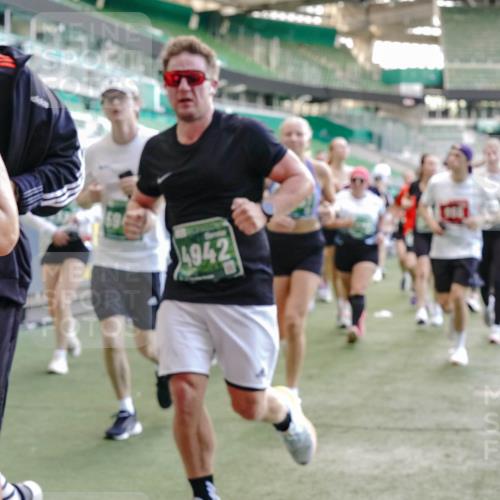 13.09.2026 - 21. swb-Marathon Bremen Michael Burmester http://msf.ph/oto/10473958 13.09.2026 13:15:48 Laufen im Stadion 143, 153, 231, 263, 266, 300, 414, 598, 612, 653, 1008, 1047, 1185, 1312, 1465, 1539, 1818, 1819, 1874, 2013, 2218, 2235, 2314, 2351, 2359, 2363, 2385, 2386, 2466, 2468, 2484, 2494, 2579, 2664, 2667, 2678, 2690, 2691, 2698, 2737, 2760, 2778, 2783, 2799, 2838, 2846, 2859, 2861, 2865, 2874, 2958, 2974, 2978, 3001, 3075, 3133, 3157, 3165, 3185, 3237, 3265, 3331, 3355, 3382, 3387, 3486, 3512, 3670, 3680, 3829, 4034, 4080, 4306, 703 meine-sportfotos.de