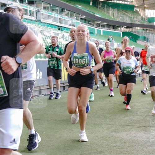 13.09.2026 - 21. swb-Marathon Bremen Michael Burmester http://msf.ph/oto/10473992 13.09.2026 13:15:49 Laufen im Stadion 143, 153, 231, 263, 266, 300, 414, 598, 612, 653, 990, 1008, 1047, 1185, 1312, 1465, 1539, 1818, 1819, 1874, 2013, 2218, 2235, 2314, 2351, 2359, 2363, 2385, 2386, 2466, 2468, 2484, 2494, 2579, 2664, 2667, 2678, 2690, 2691, 2698, 2737, 2760, 2778, 2783, 2799, 2838, 2846, 2859, 2861, 2865, 2874, 2958, 2974, 2978, 3001, 3075, 3133, 3157, 3165, 3185, 3237, 3265, 3331, 3355, 3382, 3387, 3486, 3501, 3512, 3670, 3680, 3829, 4034, 4080, 4306, 703 meine-sportfotos.de