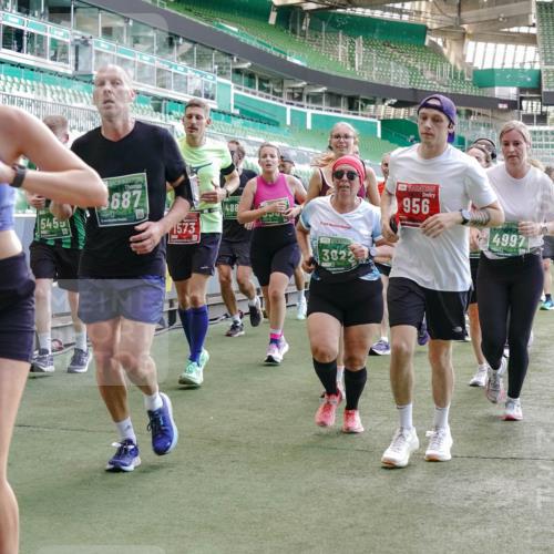 13.09.2026 - 21. swb-Marathon Bremen Michael Burmester http://msf.ph/oto/10474021 13.09.2026 13:15:50 Laufen im Stadion 143, 153, 231, 263, 266, 300, 414, 598, 612, 653, 990, 1008, 1047, 1185, 1312, 1465, 1539, 1818, 1819, 1874, 2013, 2218, 2235, 2314, 2351, 2359, 2363, 2385, 2386, 2466, 2468, 2484, 2494, 2579, 2664, 2667, 2678, 2690, 2691, 2698, 2737, 2760, 2778, 2783, 2799, 2838, 2846, 2859, 2861, 2865, 2874, 2958, 2974, 2978, 3001, 3075, 3133, 3157, 3165, 3185, 3237, 3265, 3331, 3355, 3382, 3387, 3486, 3501, 3512, 3670, 3680, 3829, 4034, 4080, 4306, 703 meine-sportfotos.de