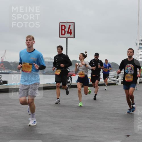13.09.2026 - Kiel Lauf Andreas Tolksdorf http://msf.ph/oto/10474022 13.09.2026 11:45:24 Kiellinie 1915, 7373, 6082, 4, 18, 11803 meine-sportfotos.de