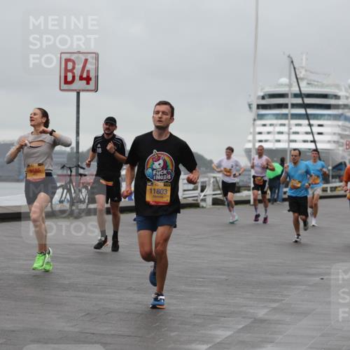 13.09.2026 - Kiel Lauf Andreas Tolksdorf http://msf.ph/oto/10474042 13.09.2026 11:45:25 Kiellinie 1373, 9485, 4, 18, 11803, 3 meine-sportfotos.de