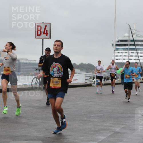 13.09.2026 - Kiel Lauf Andreas Tolksdorf http://msf.ph/oto/10474052 13.09.2026 11:45:25 Kiellinie 7373, 9485, 4, 11803 meine-sportfotos.de