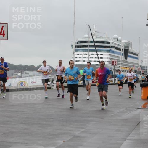 13.09.2026 - Kiel Lauf Andreas Tolksdorf http://msf.ph/oto/10474067 13.09.2026 11:45:26 Kiellinie 18, 4, 971, 4517, 3 meine-sportfotos.de