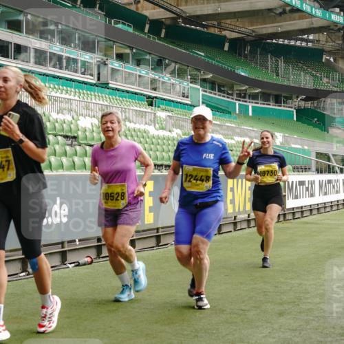 13.09.2026 - 21. swb-Marathon Bremen Michael Burmester http://msf.ph/oto/10474137 13.09.2026 10:38:12 Laufen im Stadion 10090, 10091, 10092, 10150, 10168, 10186, 10188, 10190, 10205, 10237, 10238, 10259, 10260, 10273, 10274, 10283, 10305, 10315, 10323, 10327, 10331, 10332, 10370, 10375, 10376, 10432, 10444, 10465, 10488, 10497, 10500, 10516, 10526, 10595, 10598, 10613, 10630, 10645, 10647, 10648, 10654, 10659, 10661, 10663, 10674, 10681, 10682, 10695, 10697, 10802, 10823 meine-sportfotos.de