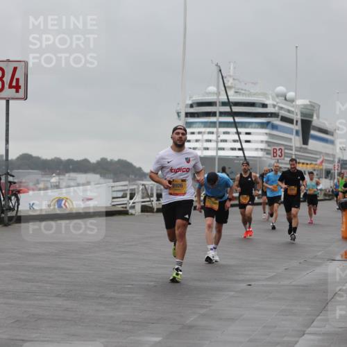 13.09.2026 - Kiel Lauf Andreas Tolksdorf http://msf.ph/oto/10474168 13.09.2026 11:45:32 Kiellinie 4, 5926, 3 meine-sportfotos.de