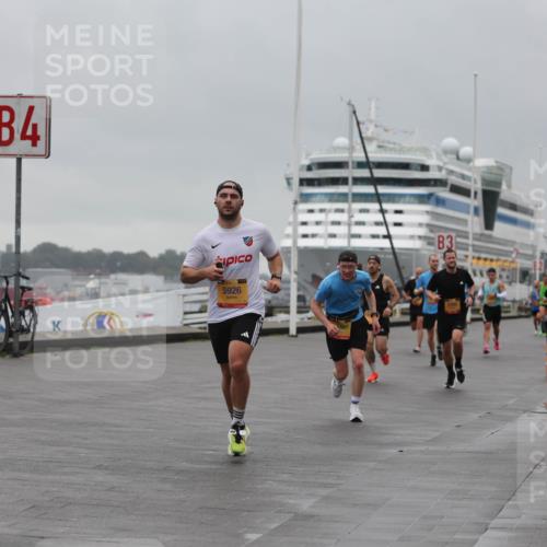 13.09.2026 - Kiel Lauf Andreas Tolksdorf http://msf.ph/oto/10474185 13.09.2026 11:45:33 Kiellinie 4, 5926, 3 meine-sportfotos.de