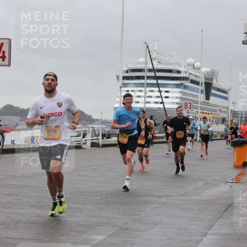 13.09.2026 - Kiel Lauf Andreas Tolksdorf http://msf.ph/oto/10474190 13.09.2026 11:45:34 Kiellinie 4, 5926, 2392, 3 meine-sportfotos.de