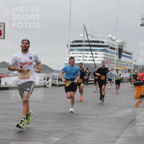 13.09.2026 - Kiel Lauf Andreas Tolksdorf http://msf.ph/oto/10474195 13.09.2026 11:45:34 Kiellinie 4, 5926, 2392, 3 meine-sportfotos.de