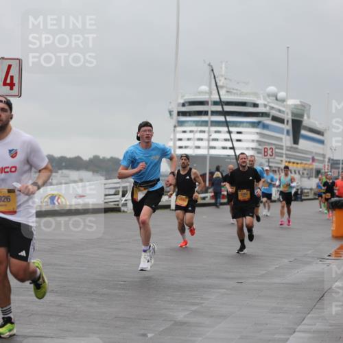 13.09.2026 - Kiel Lauf Andreas Tolksdorf http://msf.ph/oto/10474205 13.09.2026 11:45:34 Kiellinie 4, 5926, 1745, 2392, 3 meine-sportfotos.de