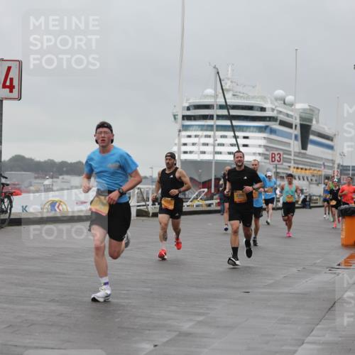13.09.2026 - Kiel Lauf Andreas Tolksdorf http://msf.ph/oto/10474208 13.09.2026 11:45:35 Kiellinie 4, 1745, 2392, 3 meine-sportfotos.de