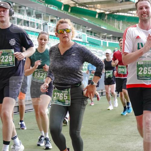 13.09.2026 - 21. swb-Marathon Bremen Michael Burmester http://msf.ph/oto/10474249 13.09.2026 13:15:54 Laufen im Stadion 143, 153, 231, 263, 266, 300, 414, 598, 612, 653, 990, 1008, 1047, 1185, 1312, 1465, 1539, 1874, 2013, 2218, 2235, 2259, 2314, 2351, 2359, 2363, 2385, 2386, 2466, 2468, 2484, 2494, 2579, 2664, 2667, 2678, 2690, 2691, 2698, 2737, 2760, 2778, 2783, 2799, 2838, 2846, 2859, 2861, 2865, 2874, 2958, 2974, 2978, 2996, 3001, 3075, 3133, 3157, 3165, 3185, 3237, 3265, 3331, 3355, 3382, 3387, 3486, 3501, 3512, 3670, 3680, 3829, 4034, 4080, 4306, 703 meine-sportfotos.de