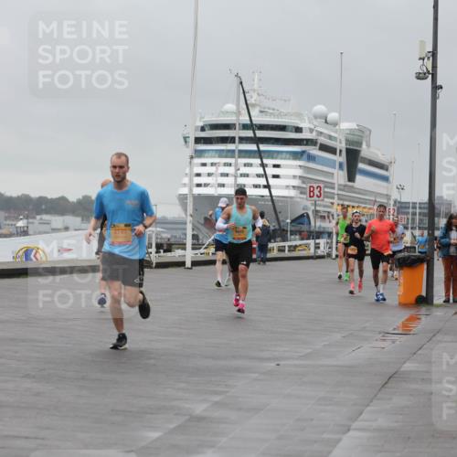 13.09.2026 - Kiel Lauf Andreas Tolksdorf http://msf.ph/oto/10474302 13.09.2026 11:45:39 Kiellinie 4, 2392, 4749, 5828, 3, 6, 2, 1 meine-sportfotos.de