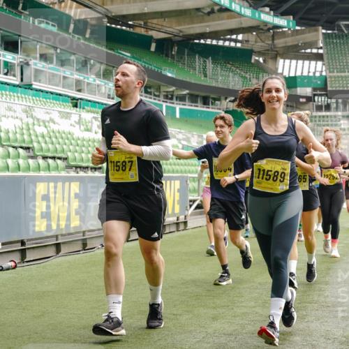 13.09.2026 - 21. swb-Marathon Bremen Michael Burmester http://msf.ph/oto/10474360 13.09.2026 10:38:17 Laufen im Stadion 10090, 10091, 10150, 10168, 10186, 10188, 10190, 10205, 10238, 10259, 10260, 10273, 10274, 10283, 10305, 10315, 10323, 10327, 10331, 10332, 10360, 10370, 10375, 10376, 10404, 10432, 10444, 10457, 10465, 10469, 10488, 10500, 10516, 10526, 10595, 10598, 10630, 10645, 10654, 10659, 10661, 10663, 10674, 10681, 10682, 10695, 10697, 10802, 10823 meine-sportfotos.de
