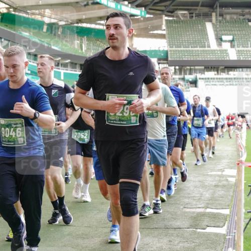 13.09.2026 - 21. swb-Marathon Bremen Michael Burmester http://msf.ph/oto/10474477 13.09.2026 13:16:00 Laufen im Stadion 134, 143, 153, 231, 263, 266, 271, 300, 414, 598, 612, 653, 990, 1047, 1185, 1312, 1465, 1539, 1825, 1874, 2013, 2218, 2235, 2259, 2351, 2359, 2363, 2381, 2385, 2386, 2466, 2468, 2484, 2494, 2562, 2579, 2664, 2667, 2678, 2690, 2691, 2698, 2737, 2760, 2778, 2783, 2799, 2846, 2859, 2861, 2865, 2874, 2958, 2974, 2996, 3001, 3075, 3133, 3157, 3165, 3185, 3237, 3265, 3331, 3355, 3366, 3382, 3387, 3486, 3501, 3512, 3670, 3680, 3829, 4034, 4080, 4306, 703 meine-sportfotos.de