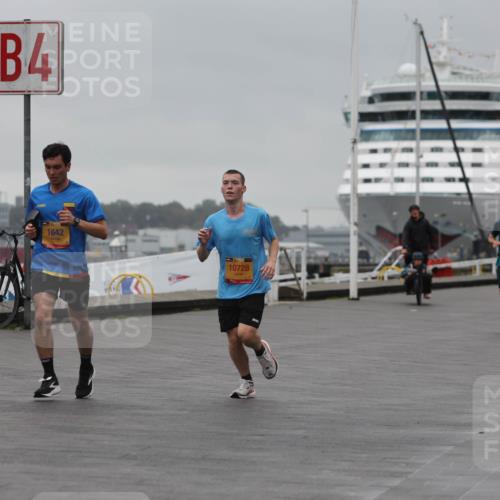 13.09.2026 - Kiel Lauf Andreas Tolksdorf http://msf.ph/oto/10474538 13.09.2026 11:45:59 Kiellinie 4, 1642, 10728, 3 meine-sportfotos.de
