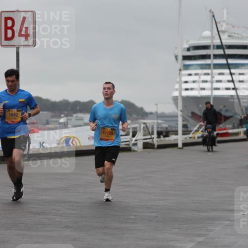 13.09.2026 - Kiel Lauf Andreas Tolksdorf http://msf.ph/oto/10474547 13.09.2026 11:45:59 Kiellinie 4, 11, 392, 1642, 10728, 3 meine-sportfotos.de