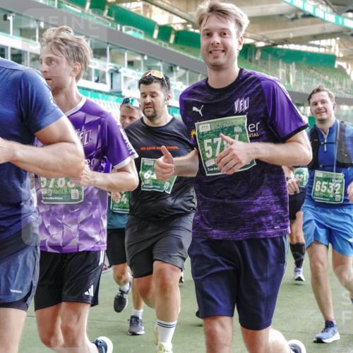 13.09.2026 - 21. swb-Marathon Bremen Michael Burmester http://msf.ph/oto/10474640 13.09.2026 13:16:05 Laufen im Stadion 134, 143, 153, 231, 263, 266, 267, 271, 300, 414, 598, 612, 653, 990, 1047, 1185, 1312, 1465, 1539, 1825, 1874, 1987, 2013, 2218, 2235, 2259, 2351, 2359, 2363, 2381, 2385, 2386, 2466, 2468, 2484, 2494, 2562, 2579, 2664, 2667, 2678, 2690, 2691, 2698, 2737, 2760, 2778, 2783, 2797, 2799, 2846, 2859, 2861, 2865, 2874, 2958, 2974, 2996, 3001, 3075, 3133, 3157, 3165, 3185, 3237, 3265, 3331, 3355, 3366, 3382, 3387, 3486, 3501, 3512, 3670, 3680, 3829, 4034, 4306, 703 meine-sportfotos.de