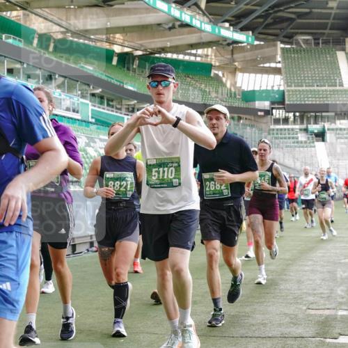 13.09.2026 - 21. swb-Marathon Bremen Michael Burmester http://msf.ph/oto/10474700 13.09.2026 13:16:07 Laufen im Stadion 134, 143, 153, 231, 263, 266, 267, 271, 300, 414, 598, 612, 653, 990, 1047, 1185, 1312, 1465, 1539, 1825, 1874, 1987, 2013, 2218, 2235, 2259, 2351, 2359, 2363, 2381, 2385, 2386, 2466, 2468, 2484, 2494, 2562, 2579, 2664, 2667, 2678, 2690, 2691, 2698, 2737, 2760, 2778, 2783, 2797, 2799, 2846, 2859, 2861, 2865, 2874, 2958, 2974, 2996, 3001, 3075, 3133, 3157, 3165, 3185, 3237, 3265, 3331, 3355, 3366, 3382, 3387, 3486, 3501, 3512, 3670, 3680, 3829, 4034, 4306, 703 meine-sportfotos.de